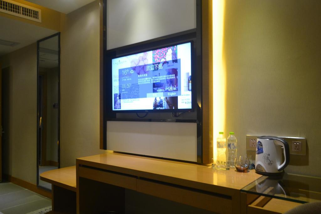 Lavande Hotel Zhuhai Gongbei Port Square Dış mekan fotoğraf
