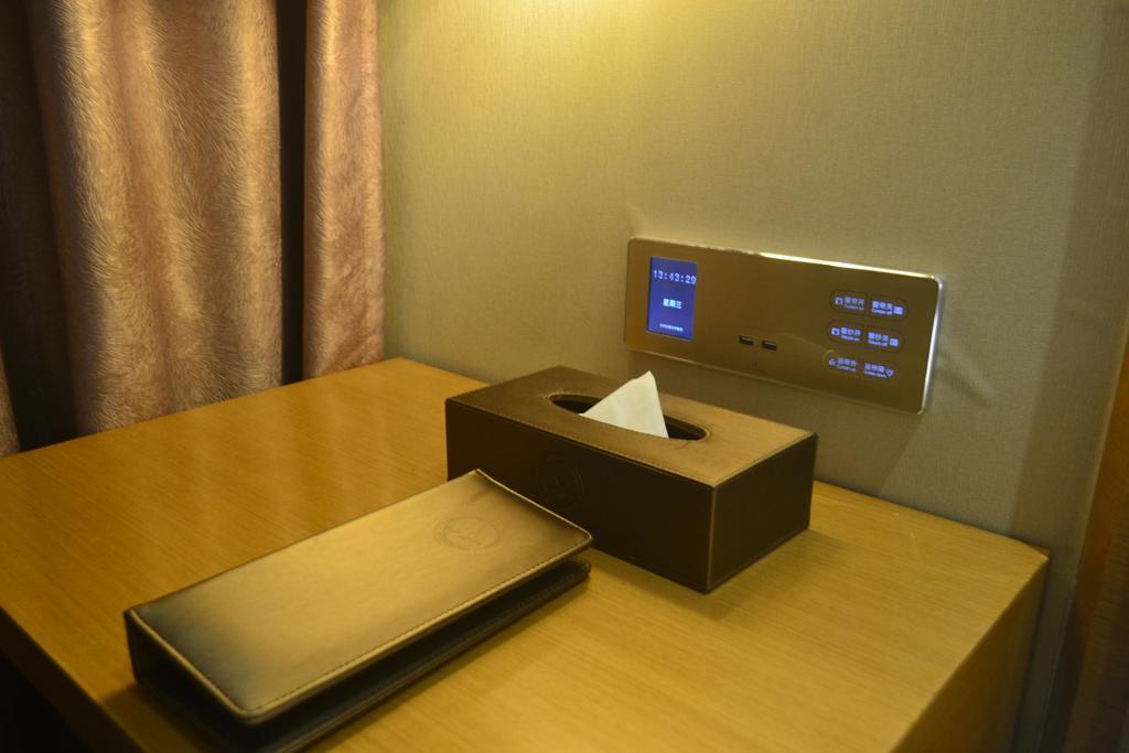 Lavande Hotel Zhuhai Gongbei Port Square Dış mekan fotoğraf