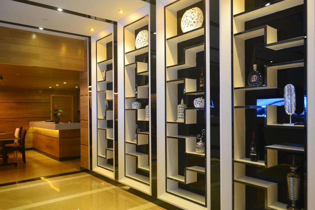 Lavande Hotel Zhuhai Gongbei Port Square Dış mekan fotoğraf