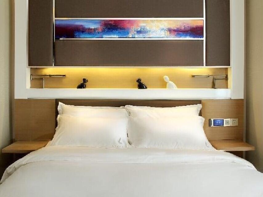 Lavande Hotel Zhuhai Gongbei Port Square Dış mekan fotoğraf